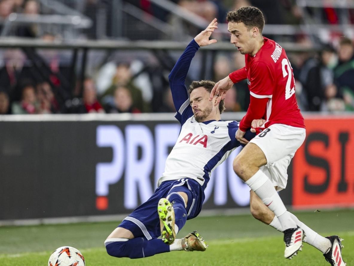 包含亚洲球队实力渐显，给欧洲劲旅带来挑战的词条