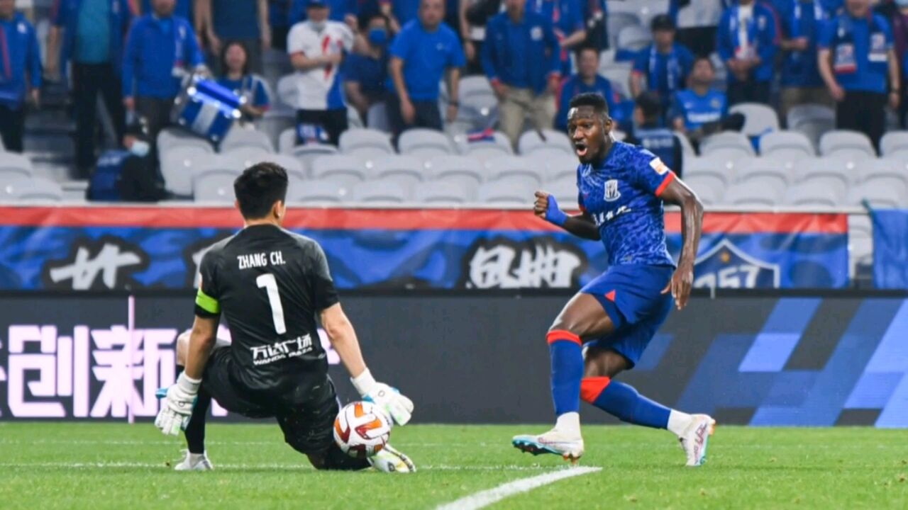 莱比锡错失单刀球，申花门将神勇扑救成最大功臣！的简单介绍