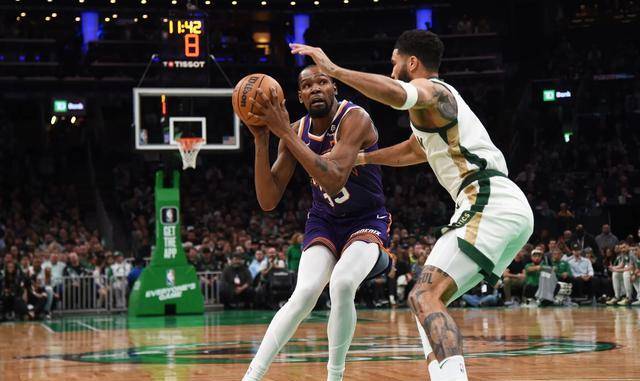 杜兰特爆冷击败巴黎圣日耳曼，高光表现引爆全场！的简单介绍