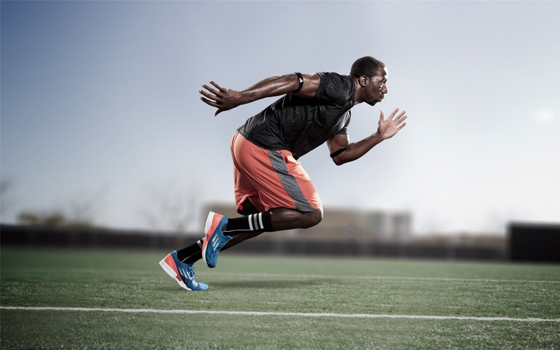 布伦森刷新里程碑，山东泰山抢七大战力克广东男篮，晋级概率达82％